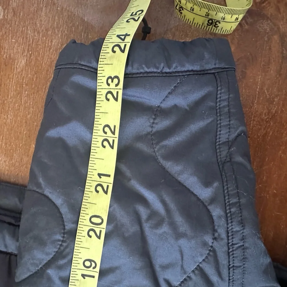 Lululemon Athletica‎ Gray Black Down Pullover quarter zip Jacket Ladies size 10